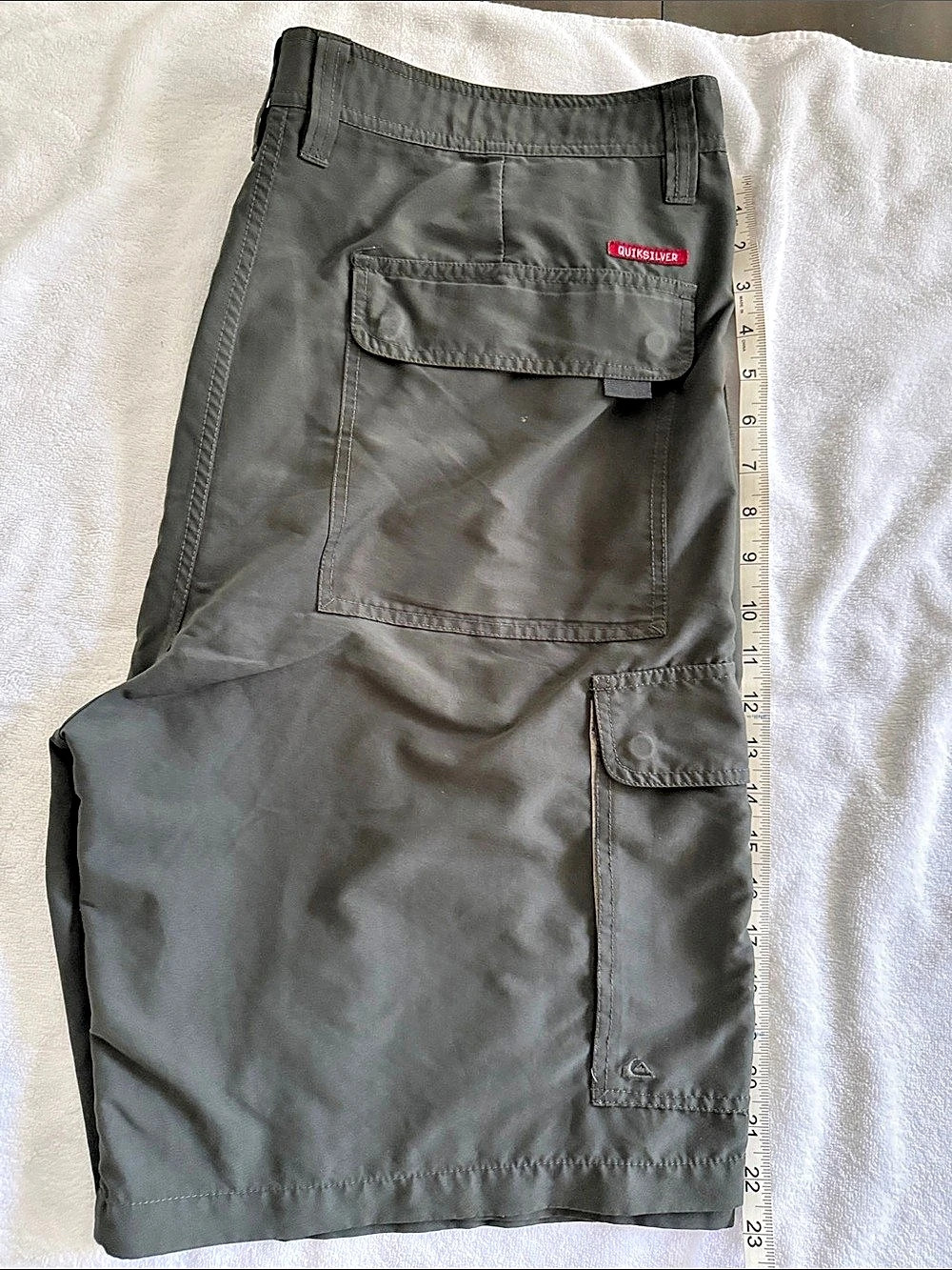 Quiksilver Men's Cargo Shorts in Gray Size 40